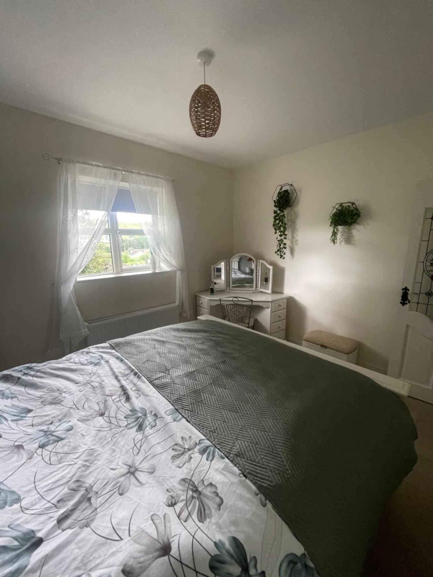 Family And Pet Friendly Farm Stay Ballyshannon ภายนอก รูปภาพ
