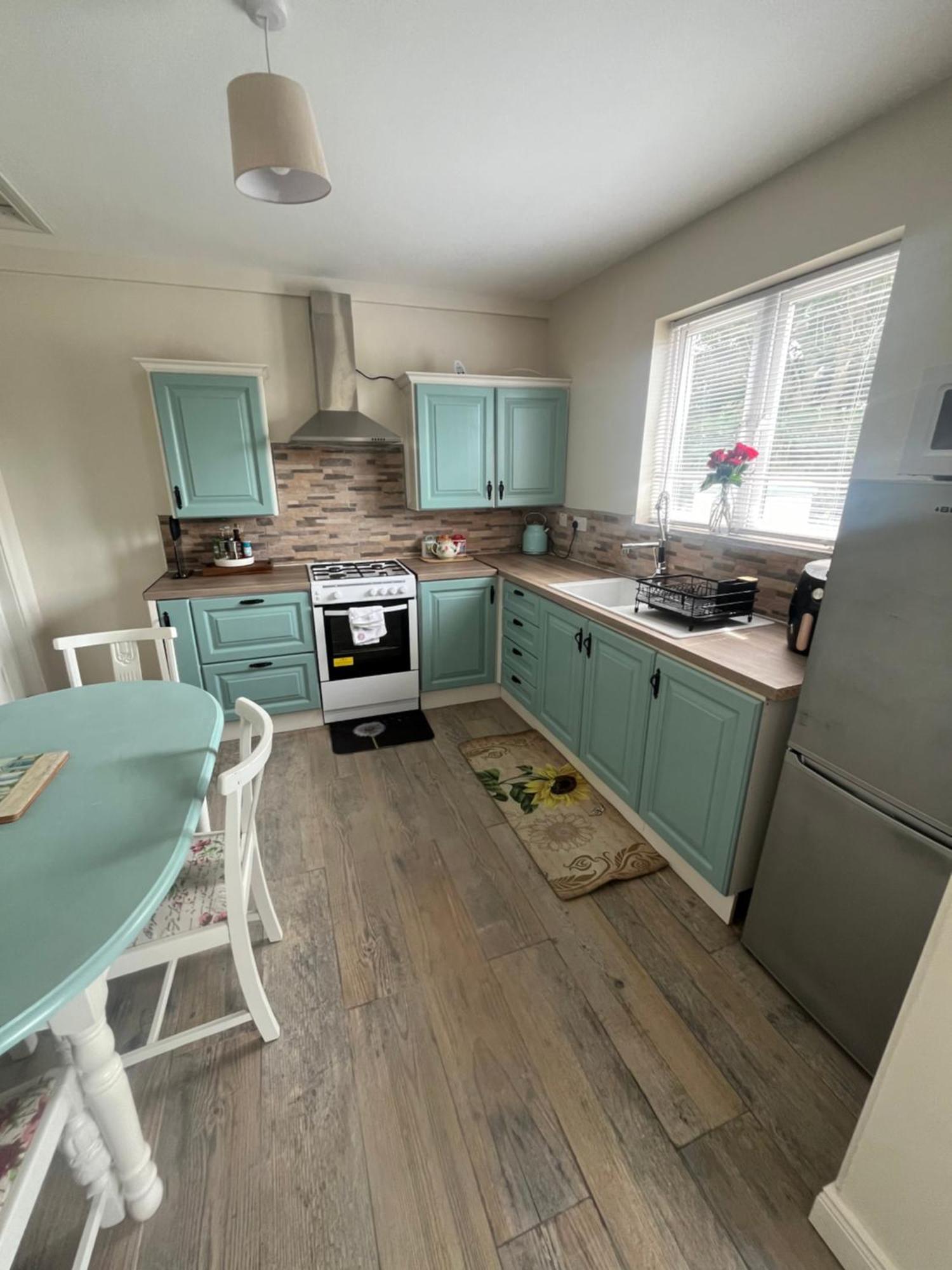 Family And Pet Friendly Farm Stay Ballyshannon ภายนอก รูปภาพ